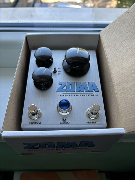 KEELEY ZOMA Stereo Reverb and Tremolo