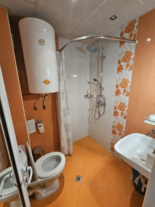 Дава се под наем Тристаен апартамент в Благоевград, Вароша - 90 кв.м за 459 € - Снимка #10