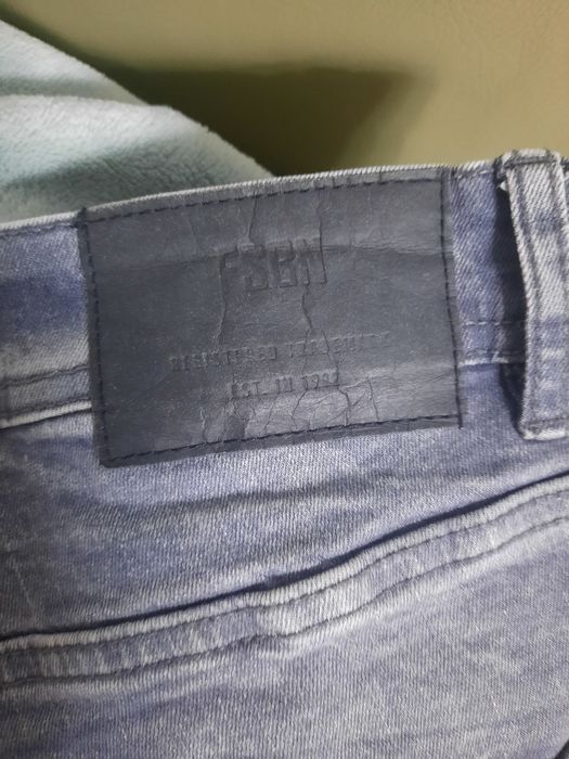 Продам  джинсы бу