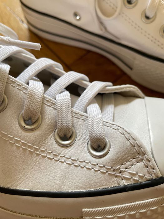 Converse кожени маратонки с платформа 38 номер