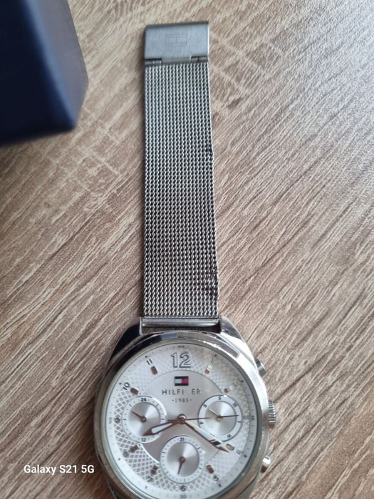 Часовник Tommy Hilfiger- дамски