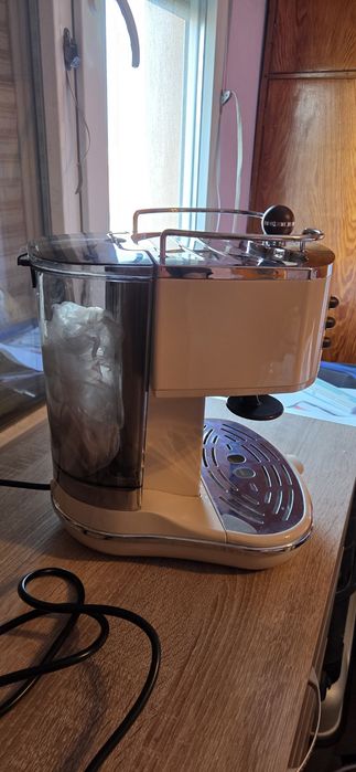 Кафе машина DELONGHI ICONA 1400.00 ml, 15.00 bar