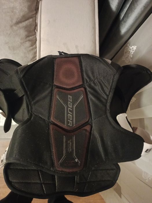 Нагрудник хоккейный Bauer