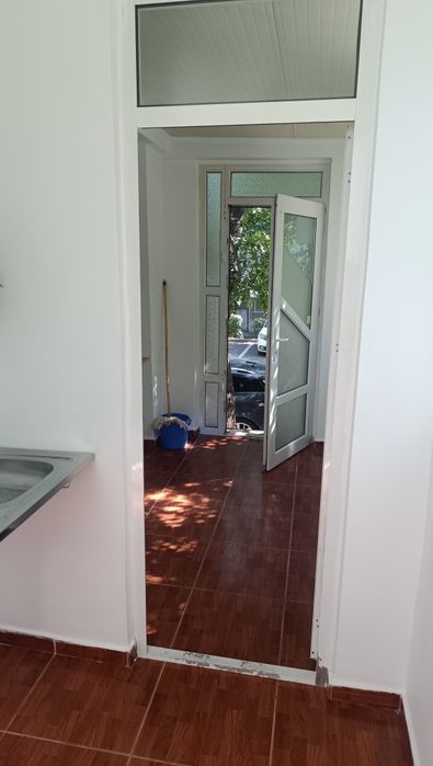 Inchiriez apartament 2  camere,parter,,zona Colonadelor,ANCPI,