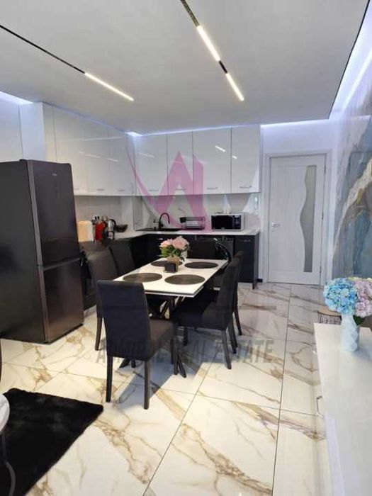Дава се под наем Тристаен апартамент в Варна, м-т Траката - 87 кв.м за 797.64 € - Снимка #1