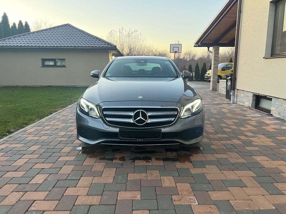 Mercedes-Benz E Mercedes-Benz E-Class E220d