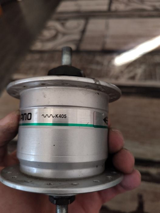 Главина с динамо Shimano DH-3N20