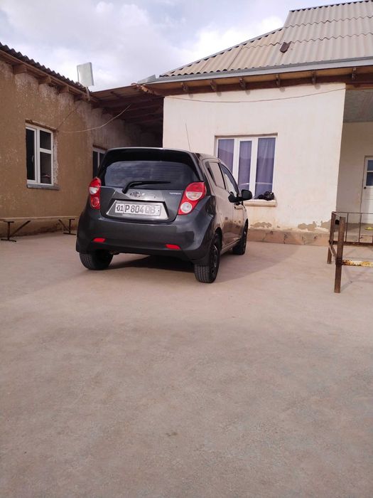 Avtomobil Spark sotiladi