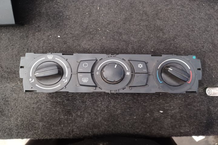 Comanda AC 64119129937-01  9129937 64119129937-01  9129937 BMW Seria