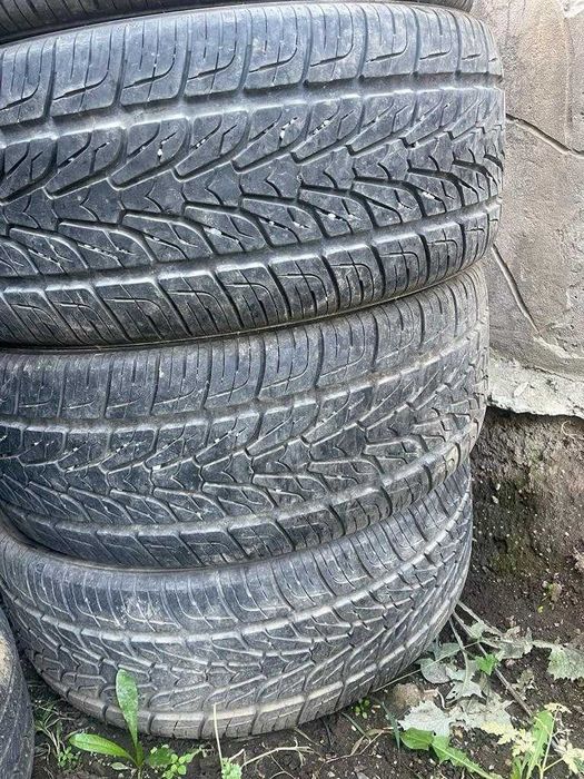 Roadstone – 285/45 R22
