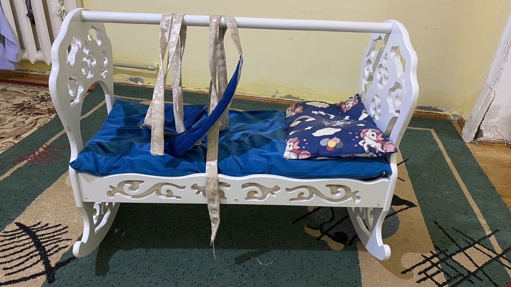 Бесик сатылады