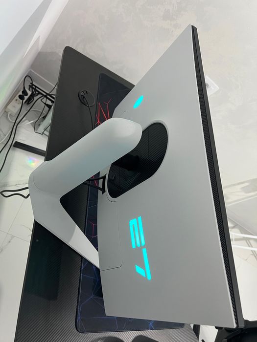 Monitor Dell Lunar Light