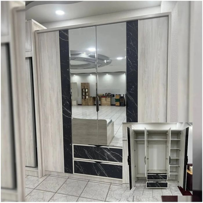 Шкаф , скидка успейте приобрести.