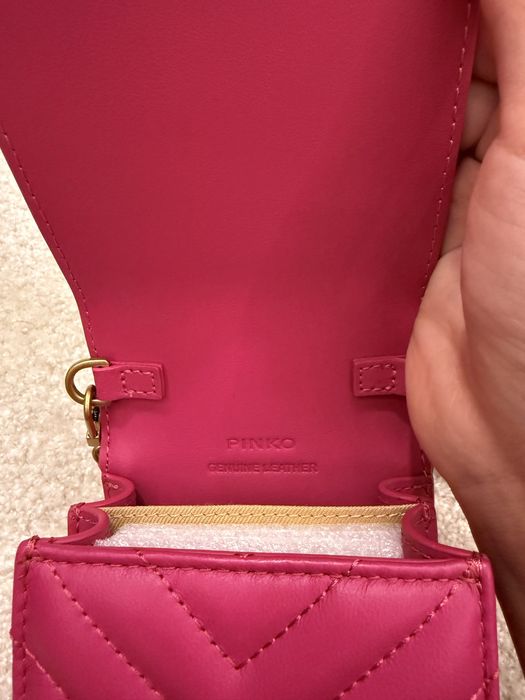 Чисто нова оригинална чанта Pinko love one chevron nappa leather case