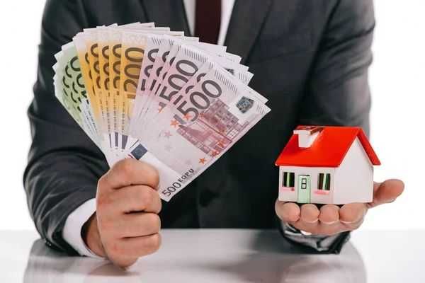 Împrumuturi: și Investiții pentru Fermieri și Imobiliare