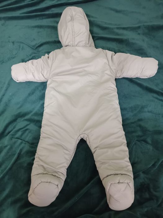 Продам детский комбинезон