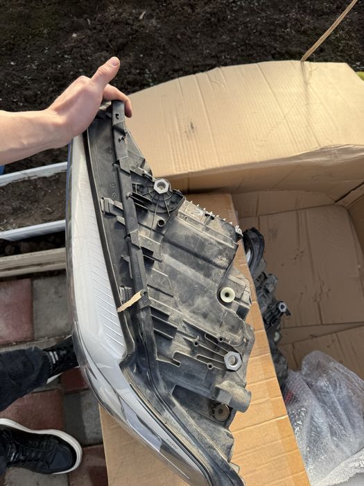 Фара BMW G30 оригинал, левая