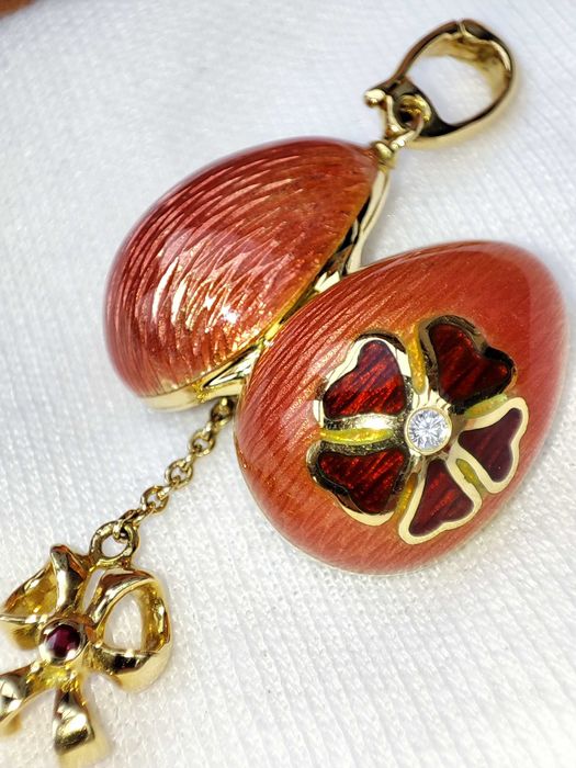 Pandantiv Aur 18K Oul Faberge Victor Mayer Diamant Rubin ou aur faberg