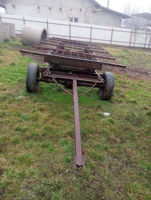 Vând trancar / platformă pentru transport baloți