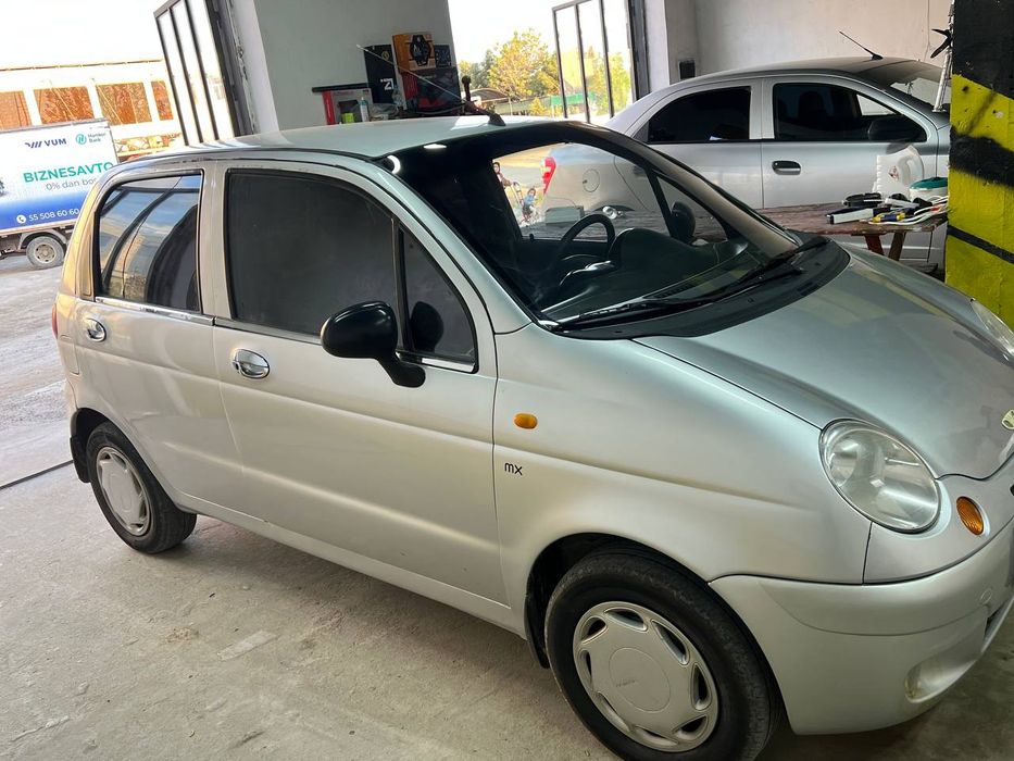 Матиз машинаси сотилади