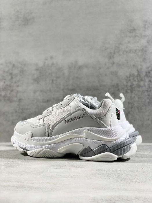 Adidasi Balenciaga Triple S Calitate Premium