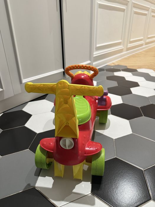 Каталка толокар Chicco