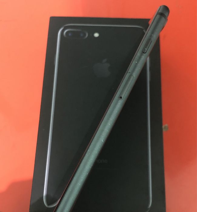 Продам Iphone 8+ 64гб