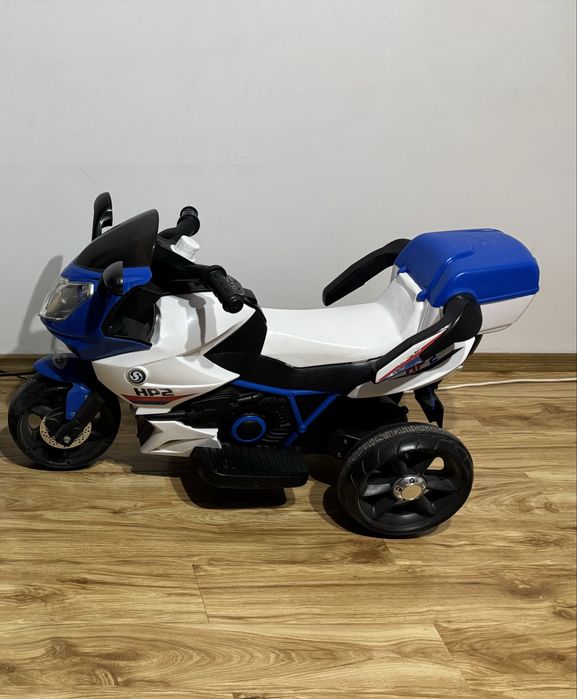 De vanzare motocicleta  electrica pentru copii