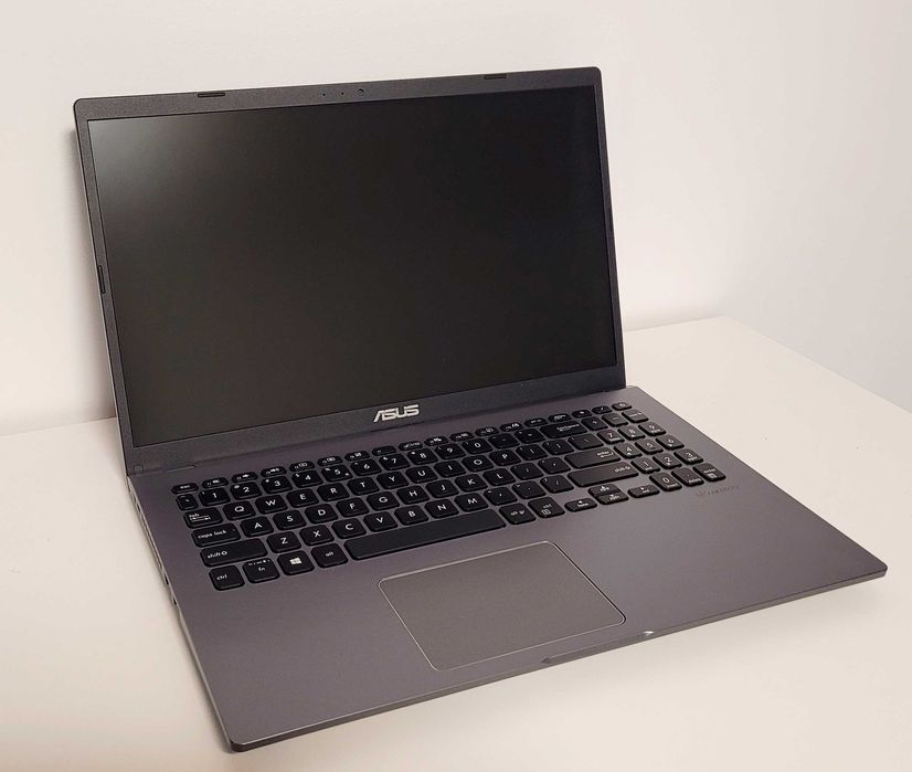 Laptop ASUS VivoBook, Intel i3, SSD, Windows 11