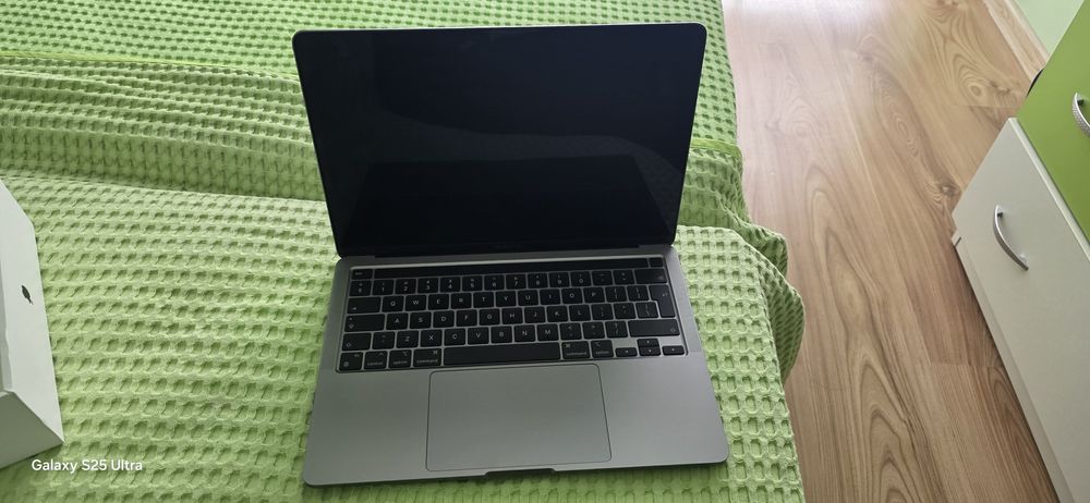 MacBook Pro 13” M2 (2022)