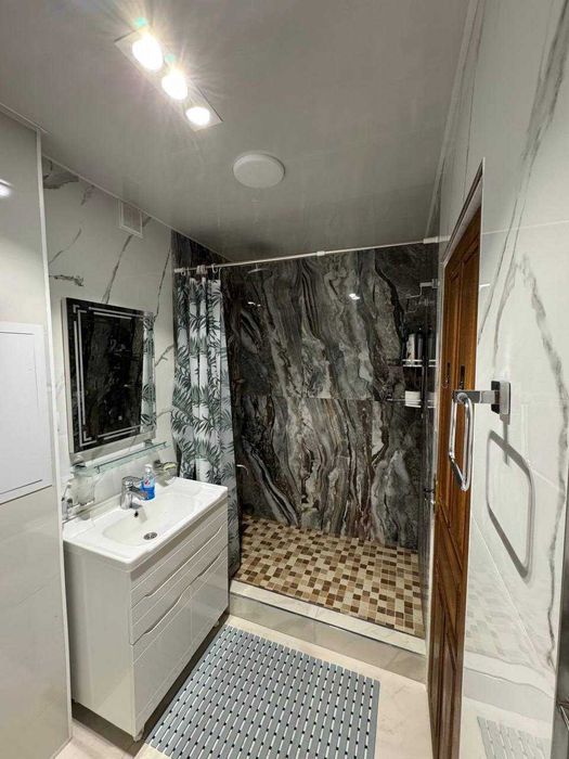 Продается квартира цум 3/3/4 110 школа Сенат без посредников! 80 м²