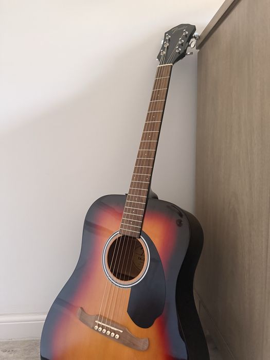 Chitara Fender noua