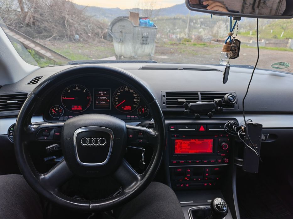 AUDI A4 2008 — imagine 2