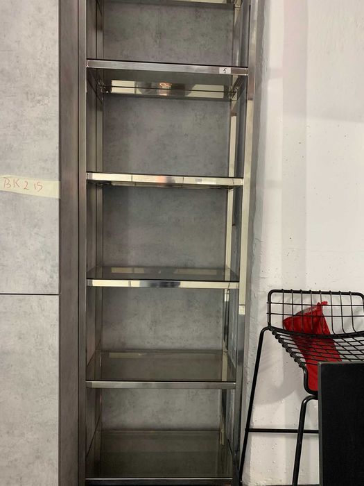 Etajere cu cadru metalic diferite modele