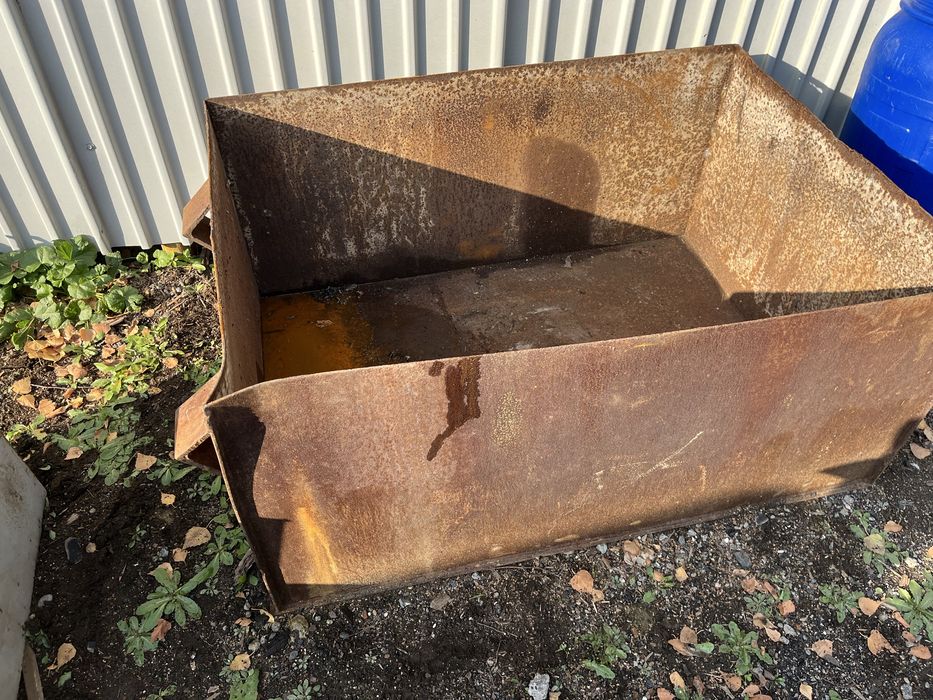 Сейф и бак под воду