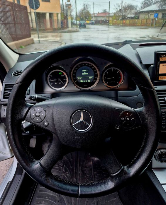 MERCEDES-BENZ C-Class 2010 — imagine 5