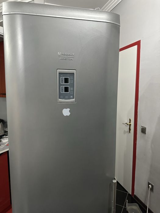 Холодильник Аристон