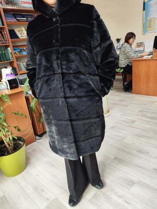 Продам шубу 24000 тенге