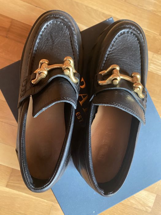 Дамски обувки лоуфъри BADURA