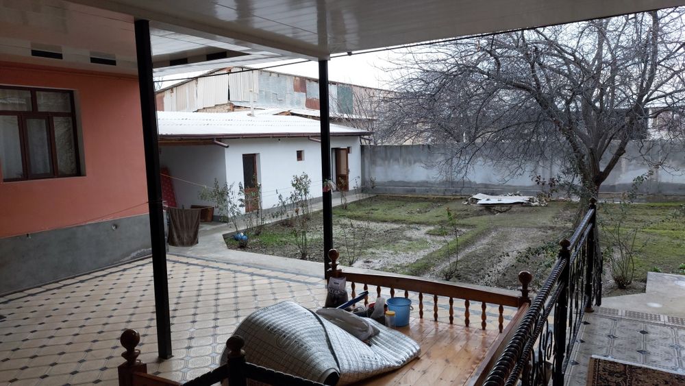 Uy sotiladi. Jizzax shaxar O'ratepalik maxallasi