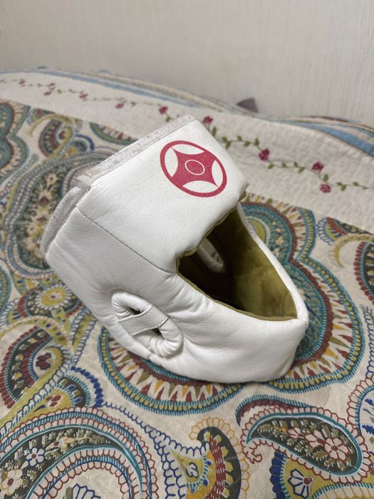 Шлем для каратэ и кимоно