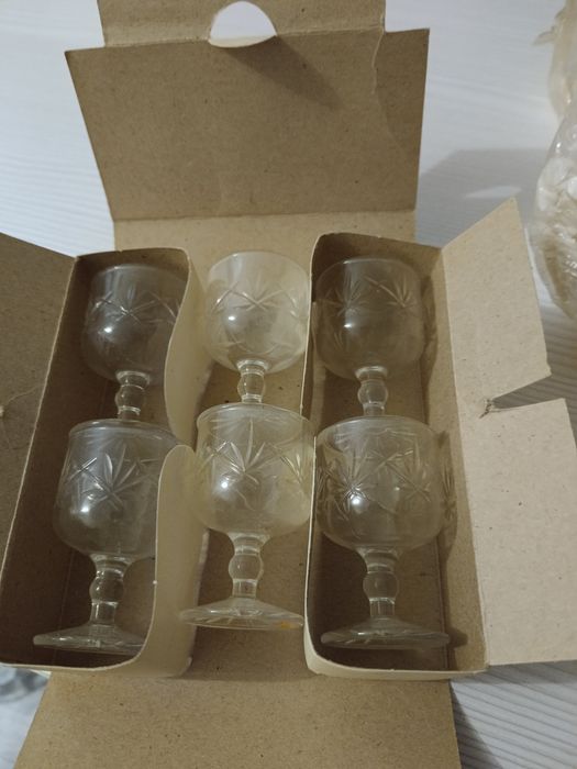 Срочно продаю хрустальные рюмки СССР