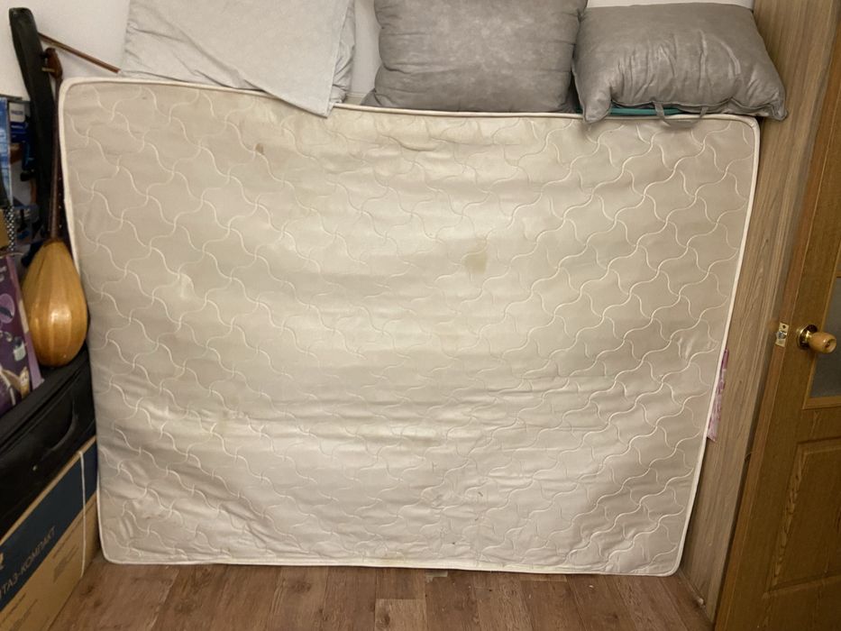 Матрас пружинный