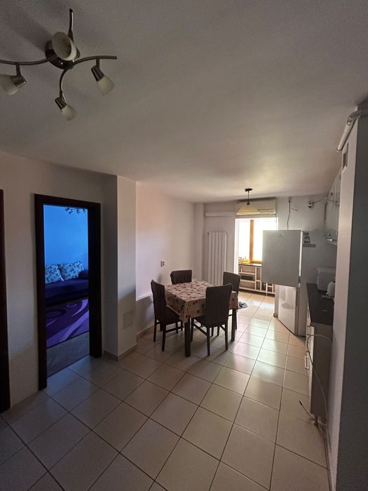 Proprietar inchiriez apartament cu 2 camere, decomandat , zona Odobescu