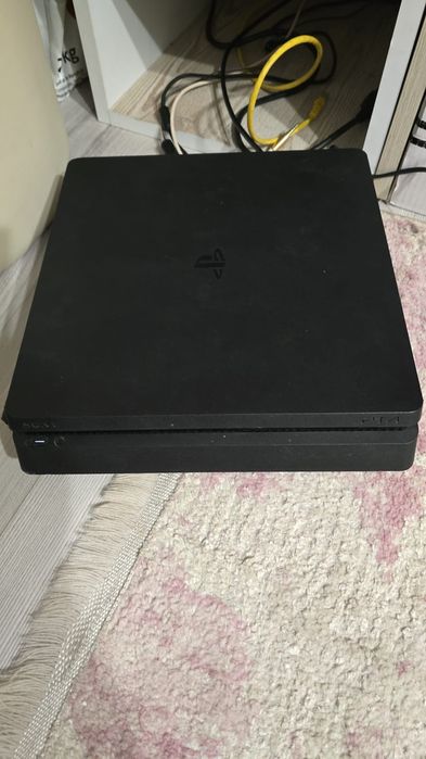 Ps4 Slim ,500 gb si 1Tb