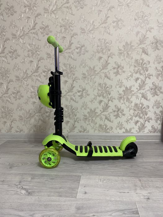 Детский самокат в отличном состоянии