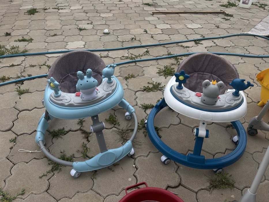 Детский столик для кормление