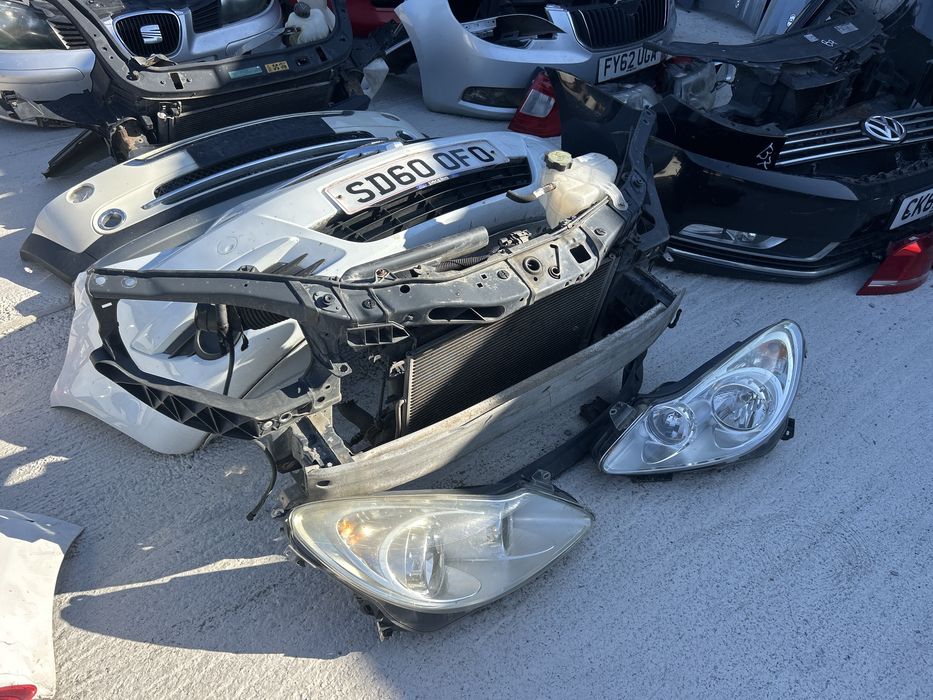 Trager/calandru opel corsa d