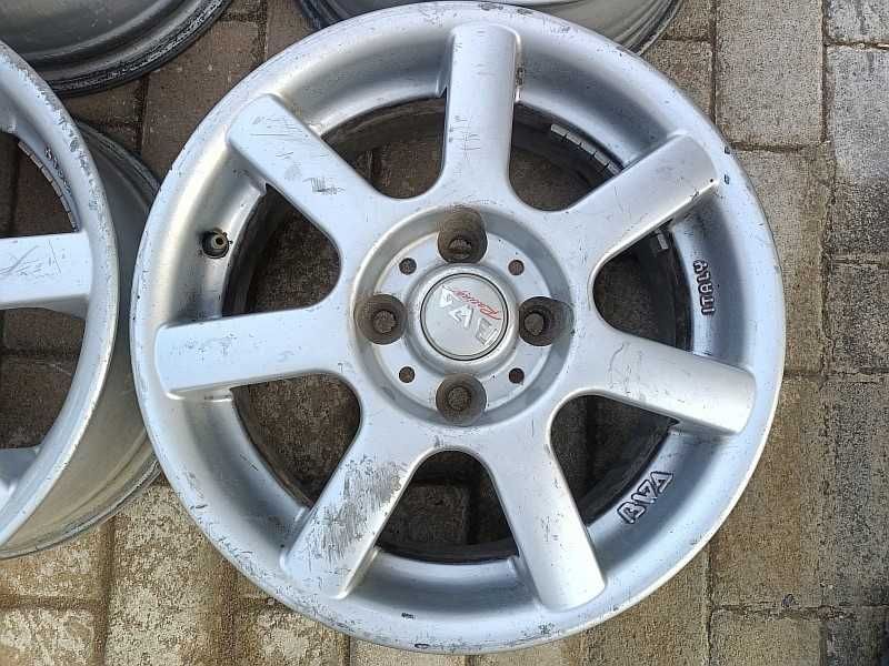 Продам оригинальные легкосплавные диски "BWD"