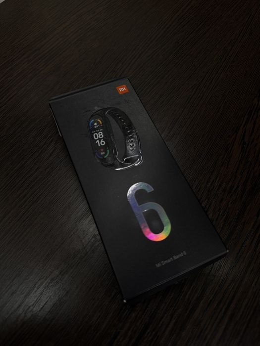 Продаю Mi band 6